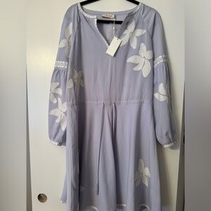 Tory burch dress.brand new With tag but price part it is off.Original price799$